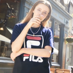 Fila Stacked Logo - Miesten Poolopaita - Laivastonsininen | FI-82428